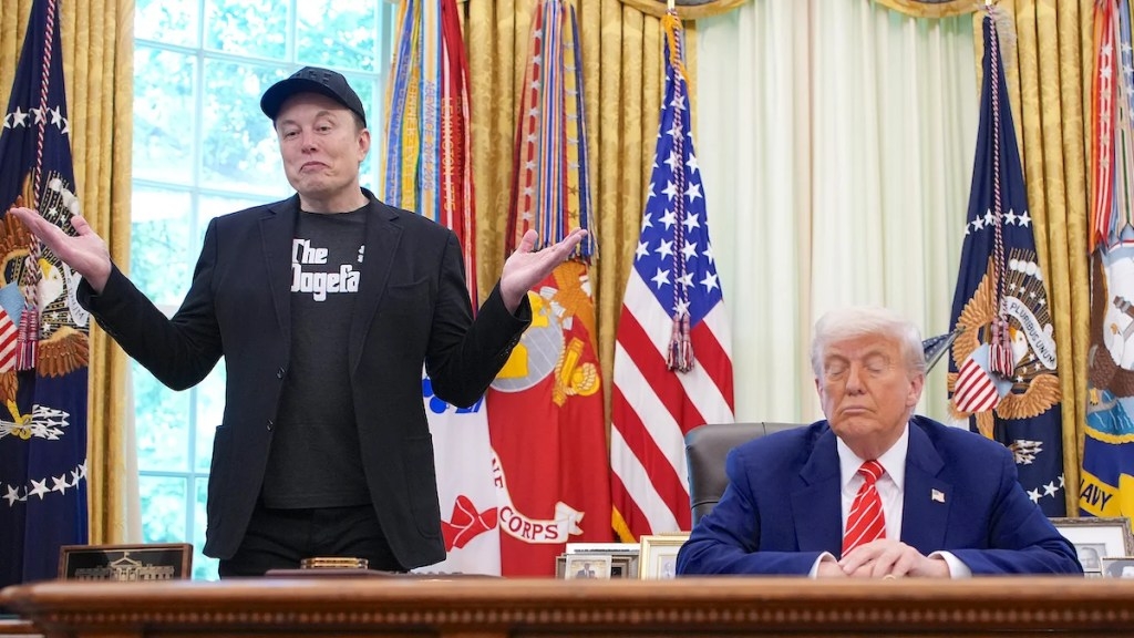 Elon Musk and Donald Trump Fallout: Internet Breaks Out Popcorn, ‘Mean Girls' Memes