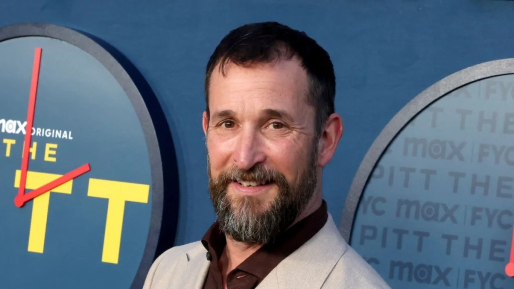 Noah Wyle Adorably Blushes in Embarrassment as ‘The Pitt' Cast Cheers His Walk of Fame Honor