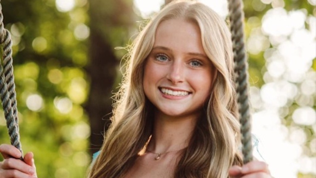 TikTok Star Who Documented Brain Cancer Battle Dies at 19