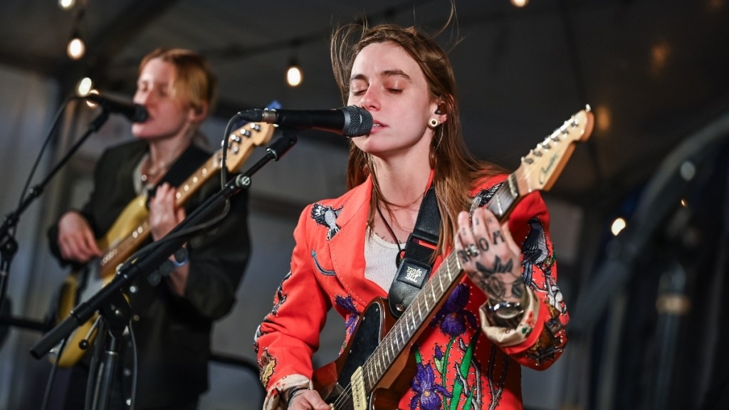 Boygenius Singer Julien Baker Cancels U.S. Tour Amid Health Issues