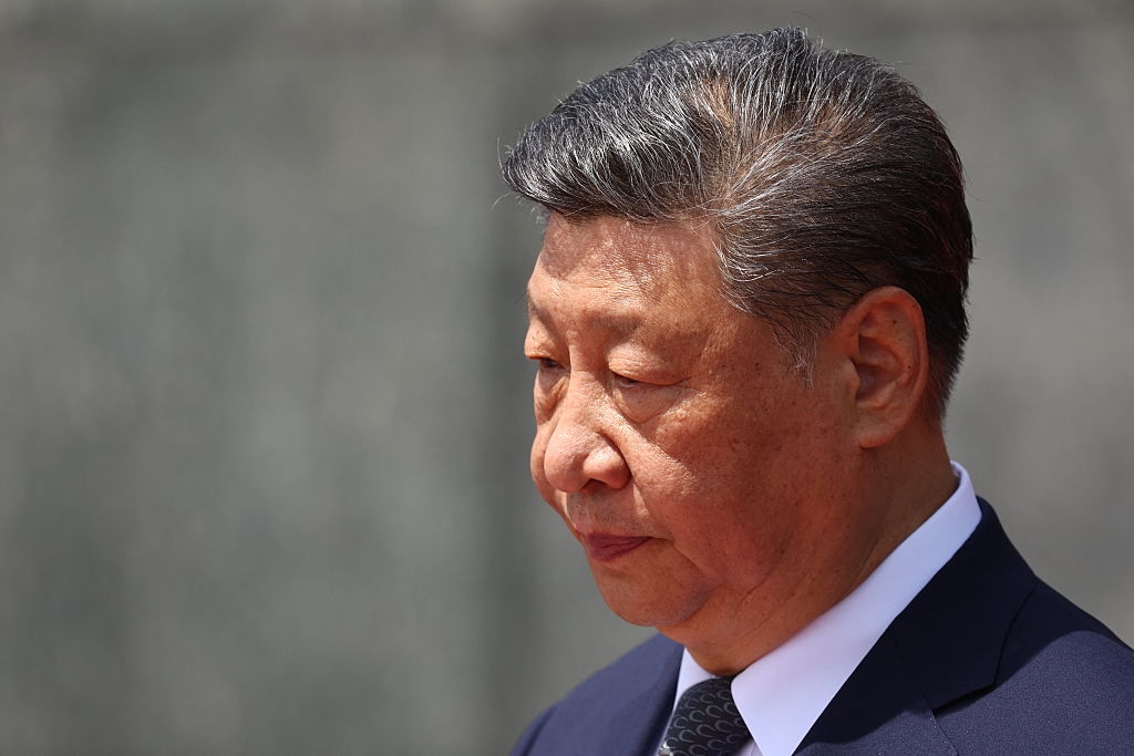 Trump and Xi Hold First Call in Months