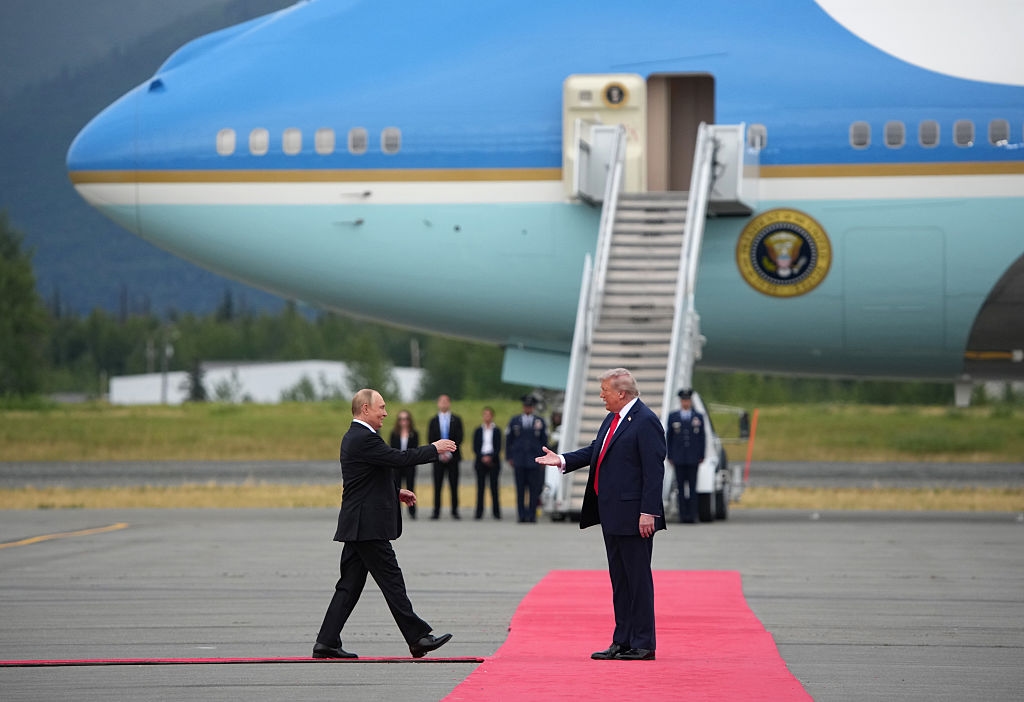 Trump Calls For Full Peace Agreement To End Ukraine War