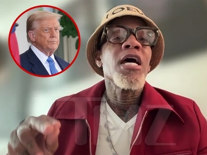 D.L. Hughley Says Former Donald Trump Supporters Don't Deserve Forgiveness