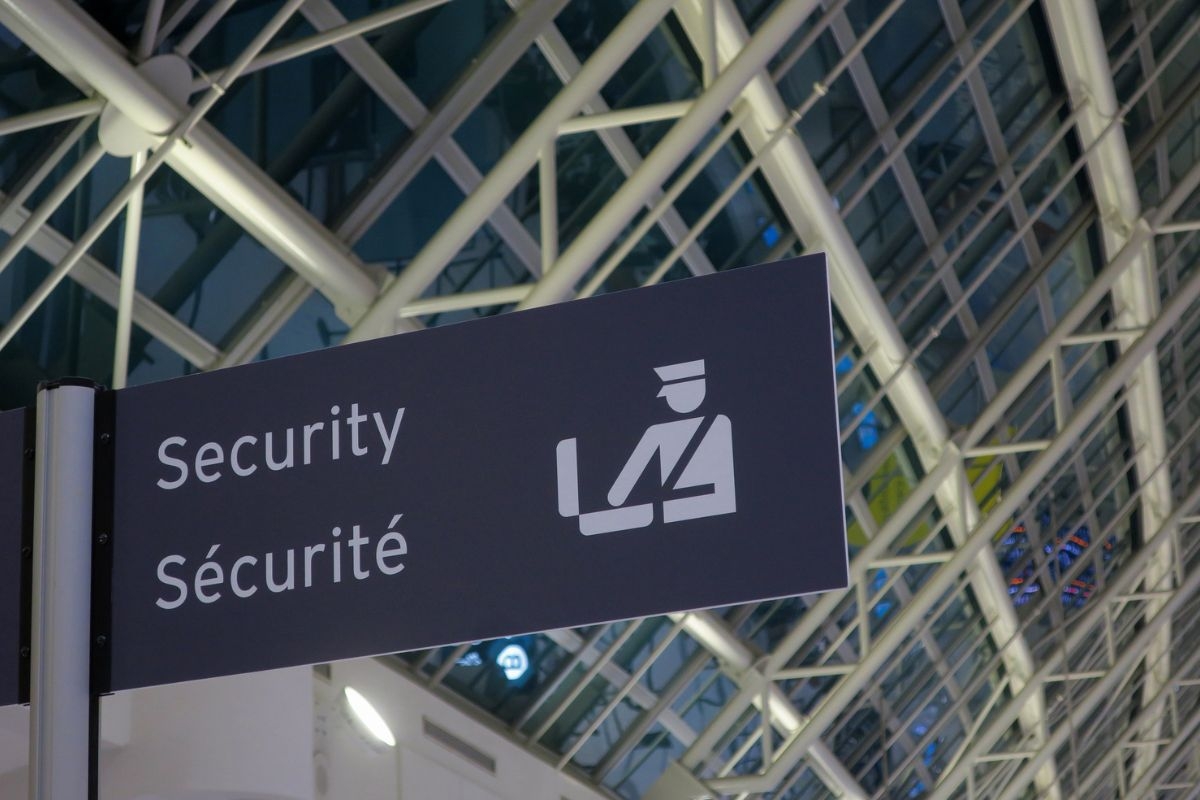 Footage Reveals New York-To-Paris Delta Flight Stowaway Getting Through Airport Security