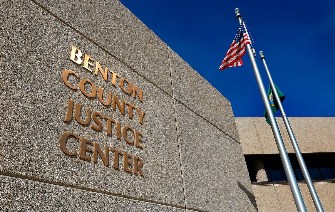 Property manager scammed $22K from Spanish-speaking renters, say Kennewick police