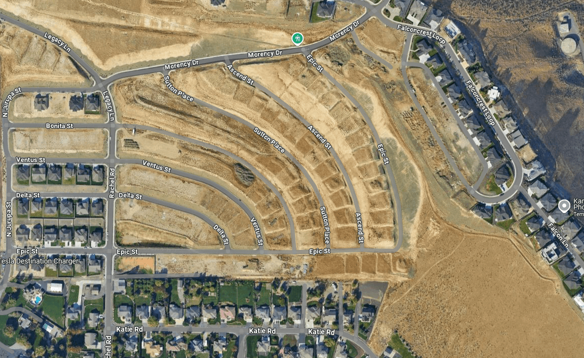 21-year-old worker hit by equipment dies at Richland construction site