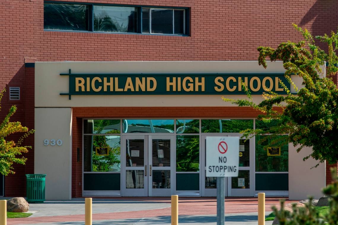 Richland school bars substitute for concerning ‘behavior.' Parents say it was Nazi salute