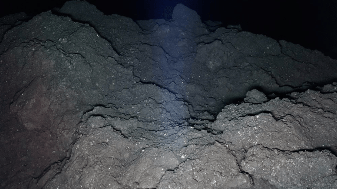 People are creeped out for same reason after seeing mind-blowing picture taken of asteroid in space