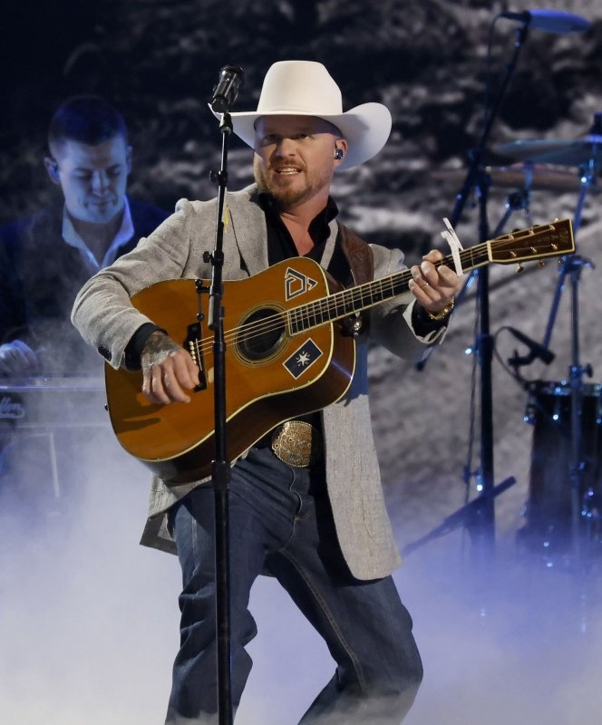 Cody Johnson, Old Dominion win early awards at ACMs