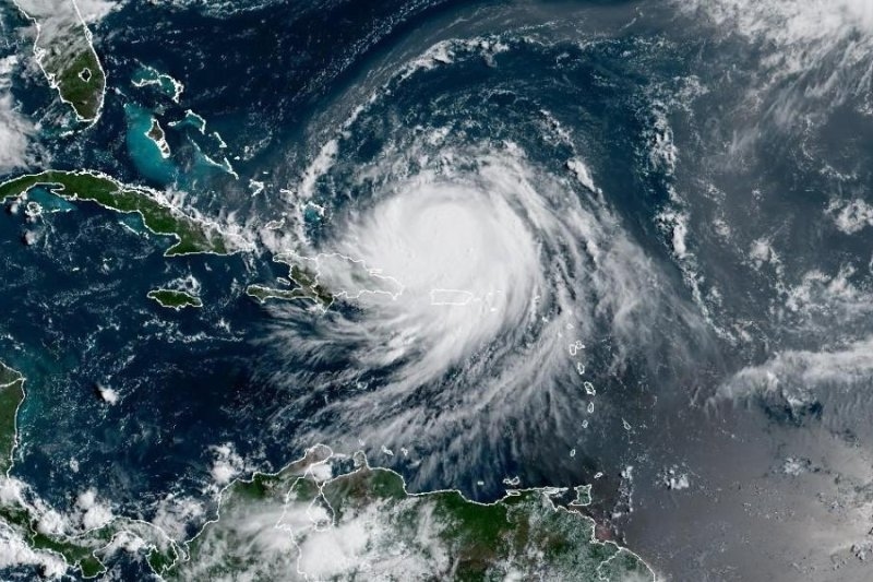 Hurricane Erin's outer rainbands pound Puerto Rico, Virgin Islands