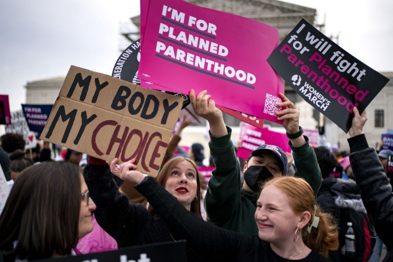 U.S. Supreme Court to debate if states can strip Medicaid funds for Planned Parenthood