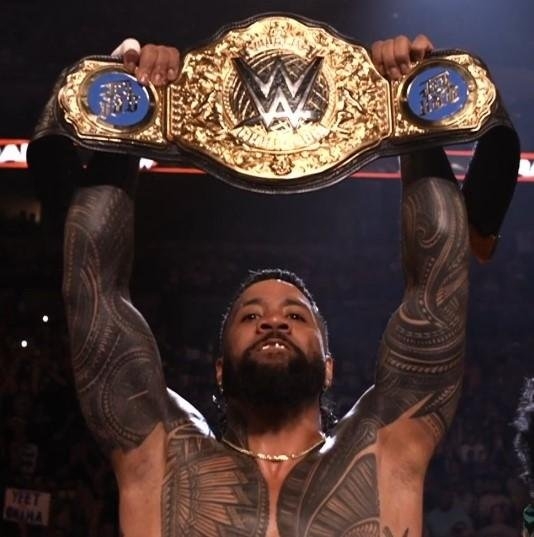 WWE 'Raw': Jey Uso defends title against Seth Rollins