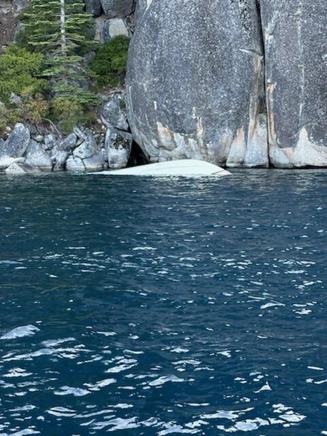 Coast Guard ends search after 6 killed in Lake Tahoe boat capsizing