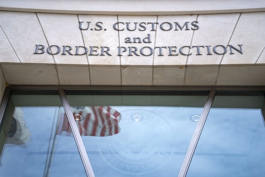 Arizona border officers say they prevented likely child-trafficking attempt