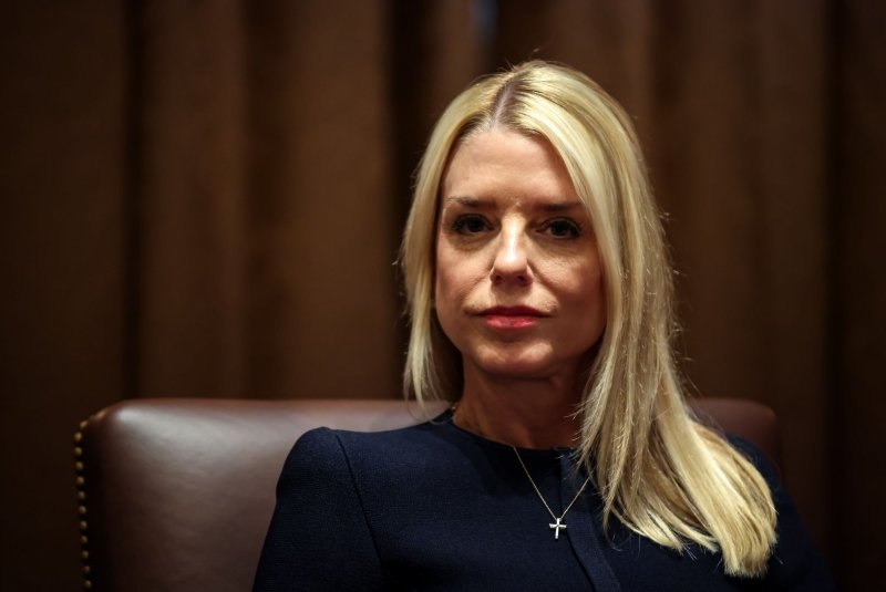 Ex-New Mexico judge arrested for helping illegal migrant