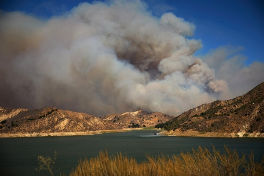 Canyon Fire prompts air quality alert in parts of Southern California