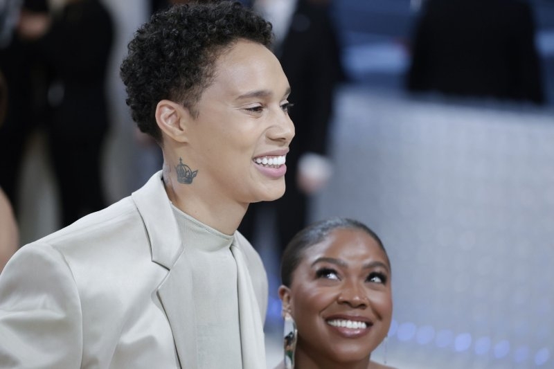 WNBA star Brittney Griner backs out of medical marijuana convention after 'threatening' hotel room note