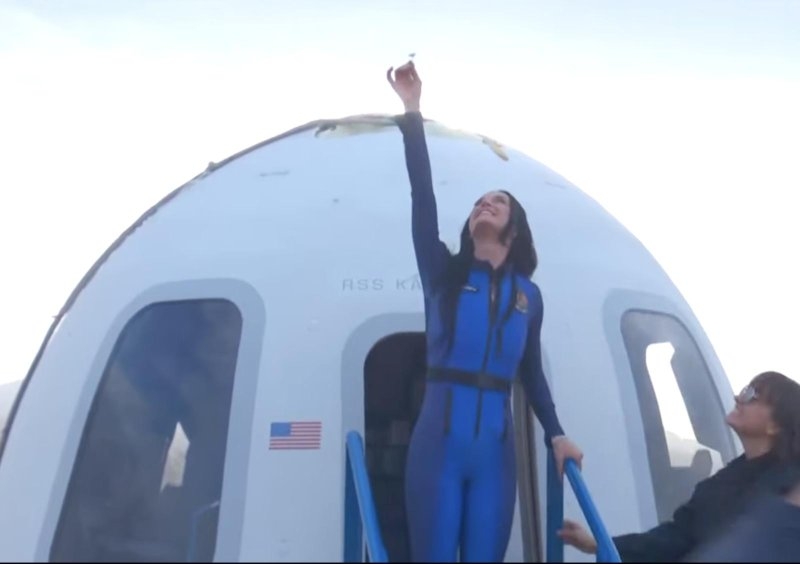 Katy Perry, Gayle King launch into space on Blue Origin rocket
