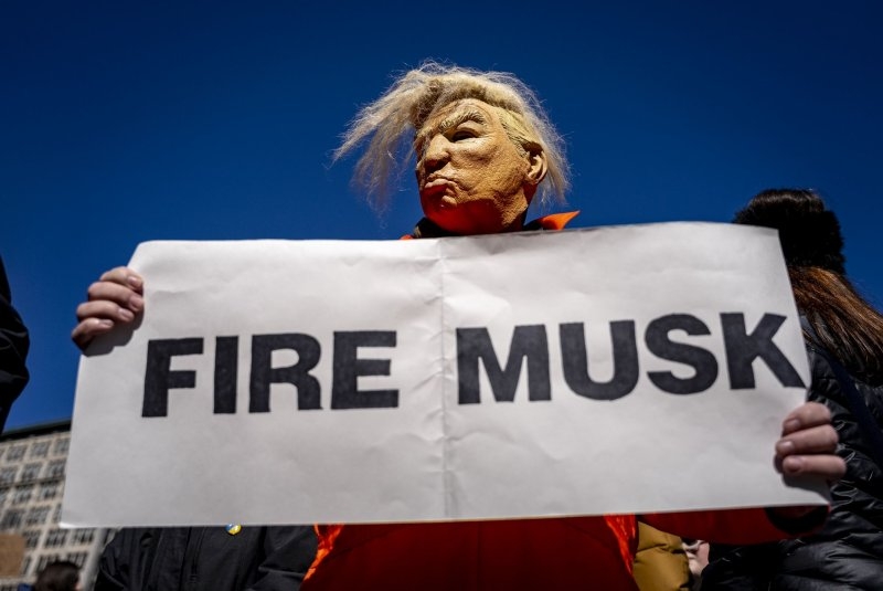 More than 500,000 people expected at anti-Trump rallies nationwide