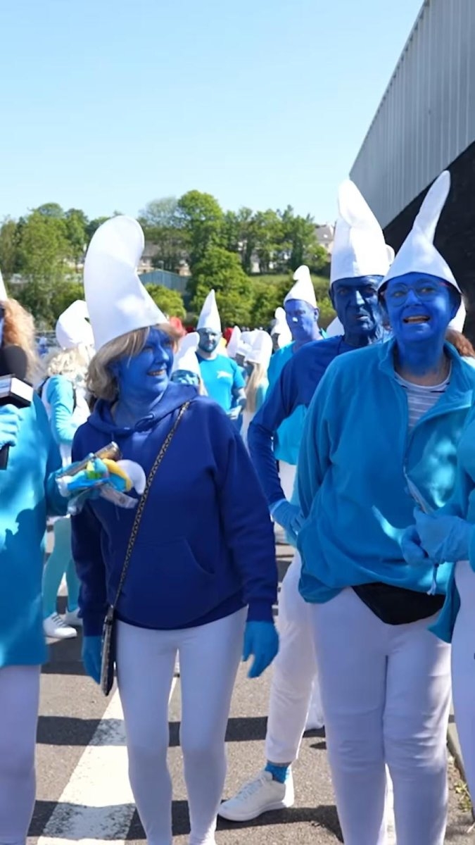 Watch: 3,076 'Smurfs' come together to break world record in France