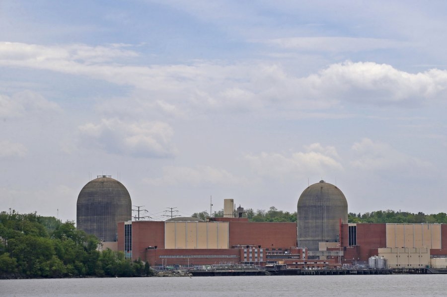 Trump orders overhaul of Nuclear Regulatory Commission, speed process for new reactors