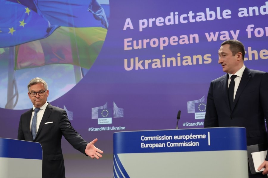 EU extends asylum protections for Ukrainian refugees, stressed as ‘temporary'