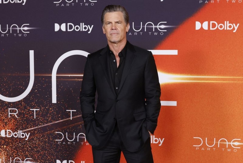 Watch: Josh Brolin confronts Julia Garner in 'Weapons' trailer