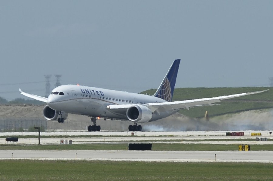 United Airlines to offer service to Thailand, Vietnam in October