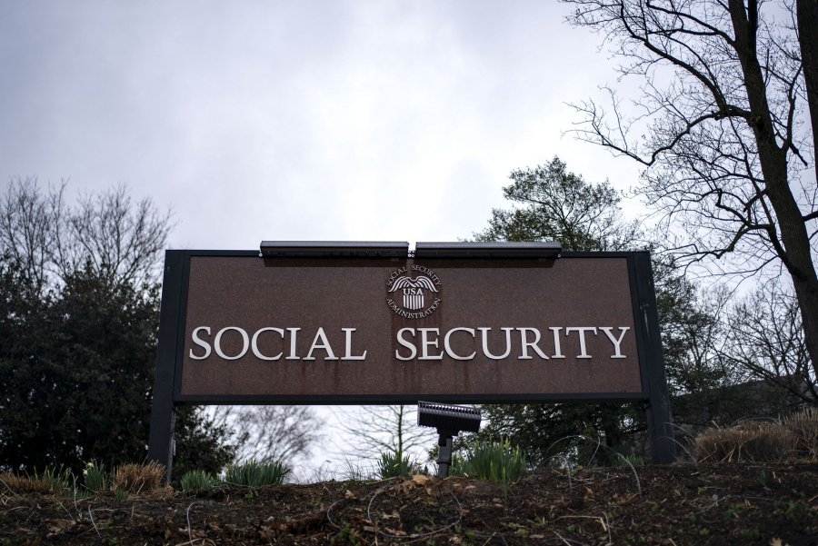 Supreme Court allows DOGE staffers to access Social Security data