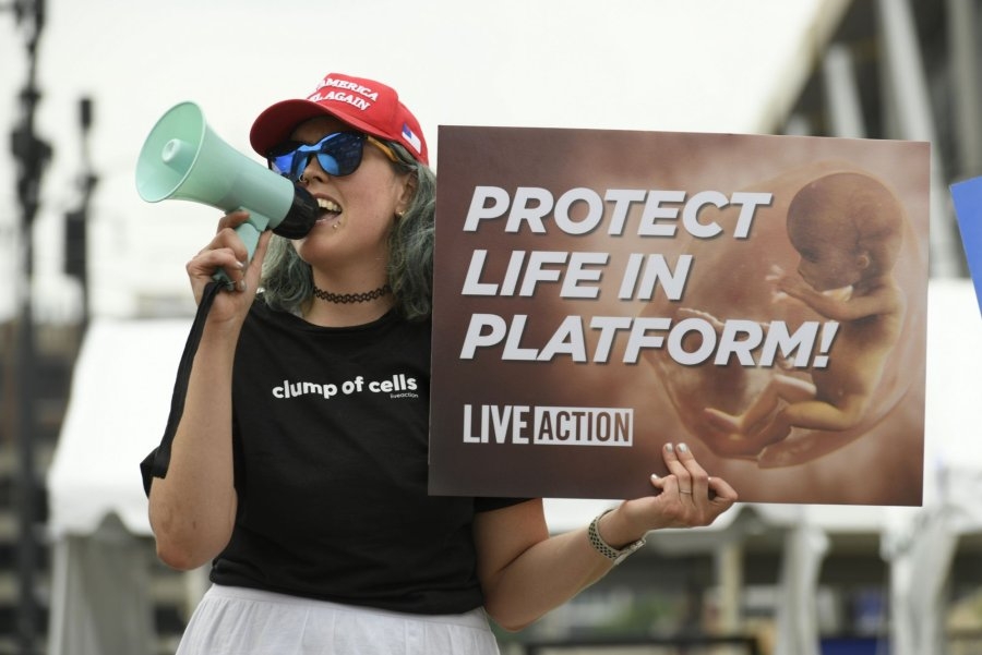 Two arrested in Texas for performing abortions