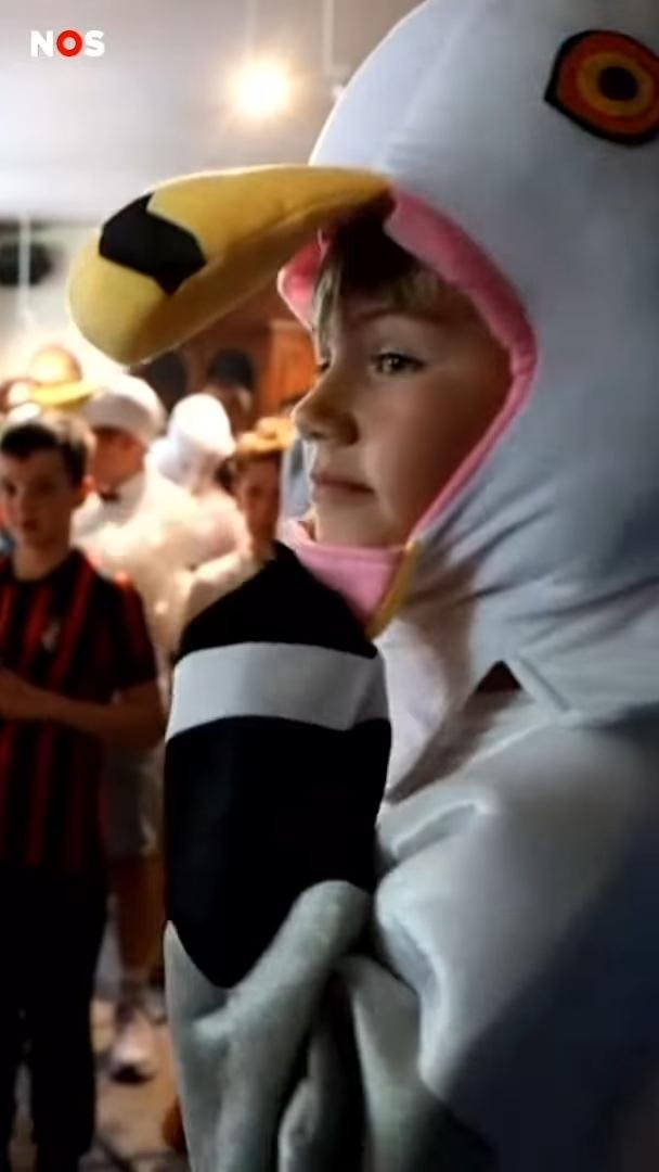 Watch: British 'Seagull Boy' wins second consecutive gull screeching championship