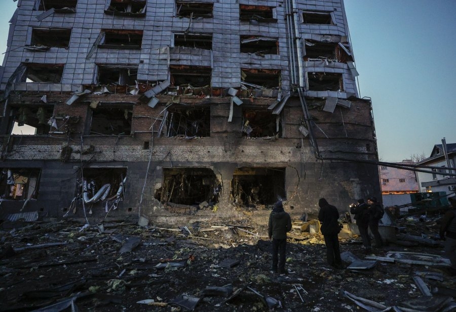 Britain unveils 'firepower' package for Ukraine amid uncertainty over future of war