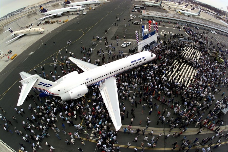 Delta flight engine lacked oil when making emergency landing