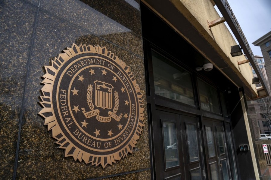 2 Chinese scholars charged for smuggling biological pathogen into U.S.