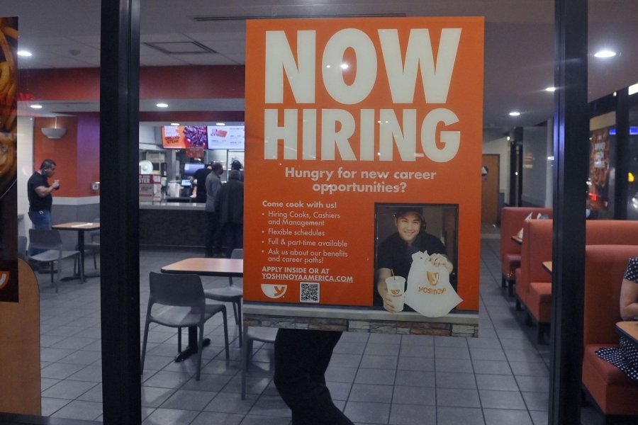 Weekly U.S. initial jobless claims rise by 8,000