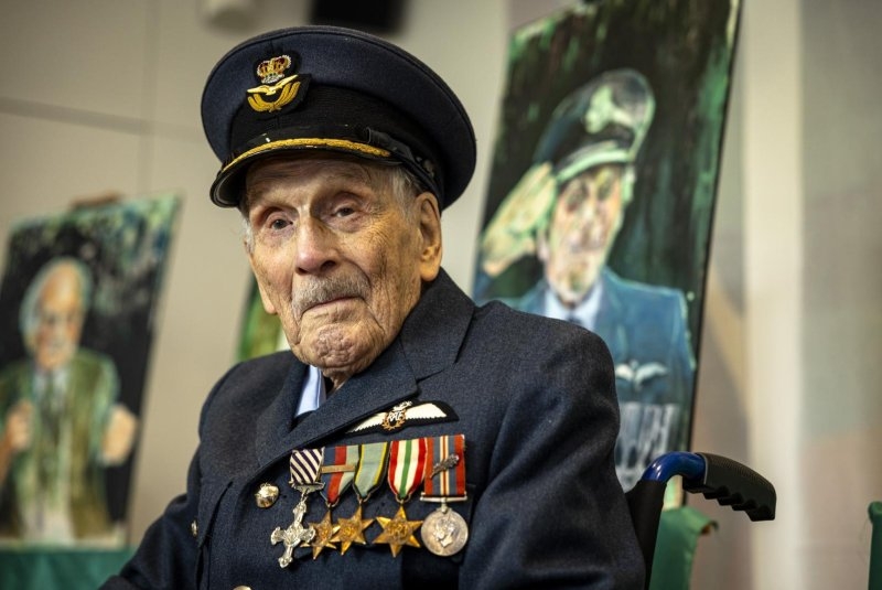 Last surviving RAF fighter ace from the Battle of Britain, John 'Paddy' Hemmingway, dies at 105