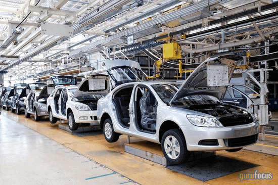 BYD Shares Plunge After Deep Discounts Spark EV Price War Fears