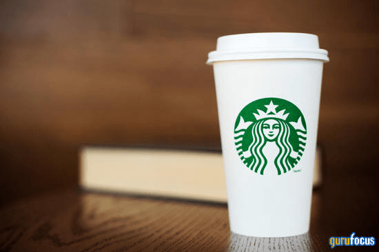 Stifel Boosts Starbucks Price Target Despite Earnings Uncertainty
