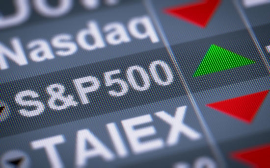 Deutsche Bank Predicts Potential 10% Pullback as S&P 500 Remains Stable