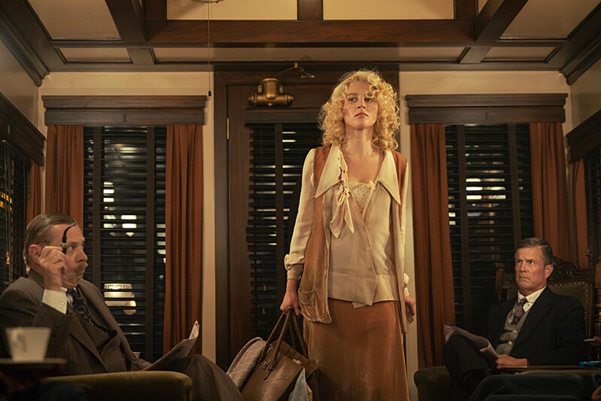 Julia Schlaepfer Details Challenges a Pregnant Alex Dutton Will Face En Route to Montana in ‘1923'