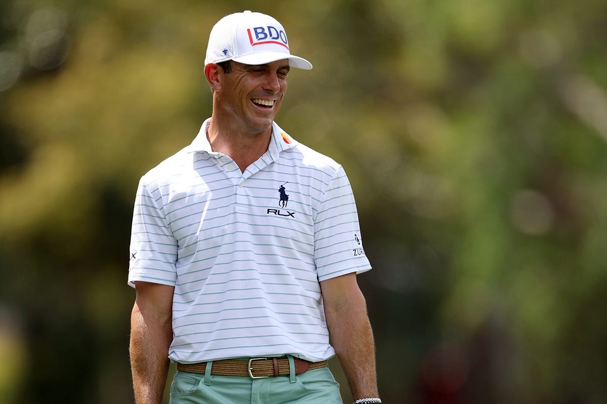 Watch: Billy Horschel swings lefty, makes improbable birdie at 2025 Valspar Championship