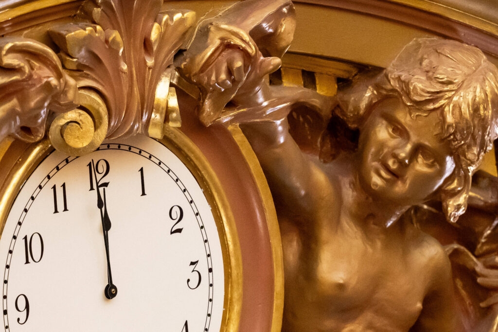 Bill to stop clocks from changing isn't ready for prime time, Senate committee decides