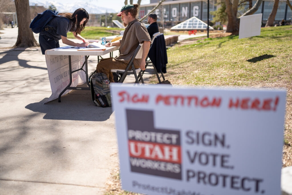 Referendum appears likely as labor groups meet signature threshold in effort to overturn union bill