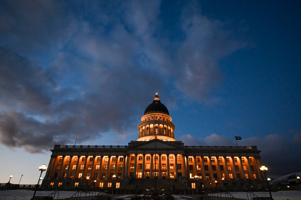 Legislature snubs funding for domestic violence health care service, forcing nonprofit to fundraise
