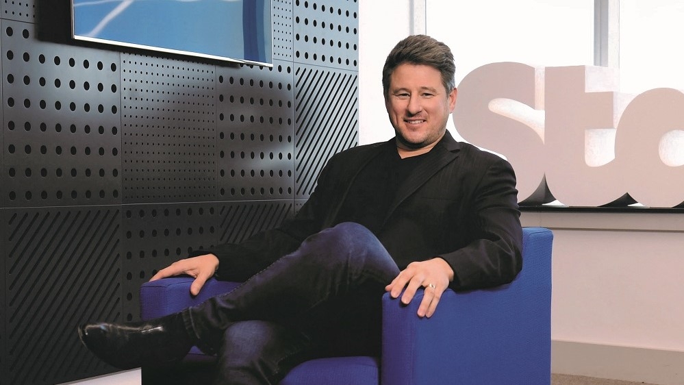 Mike Sneesby Appointed CEO of Top Middle East Broadcaster MBC Group as Sam Barnett Steps Down