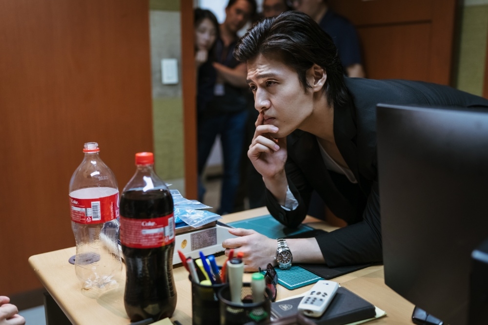 ‘Squid Game 2' Star Kang Ha-neul's ‘Yadang: the Snitch' Tops Korean Box Office Again as ‘A Minecraft Movie' Opens in Second