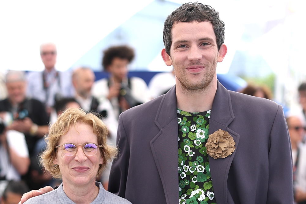 Josh O'Connor Says ‘There's a Kindness' to Working With ‘Mastermind' Director Kelly Reichardt and Responds to Paul Mescal Calling Him ‘Silly': ‘I Am'
