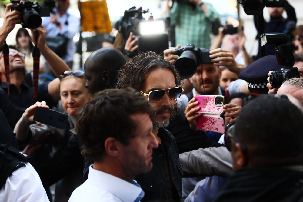 Russell Brand Granted Bail After First London Hearing Over Rape, Sexual Assault Charges as Judge Sends Case to Central Criminal Court