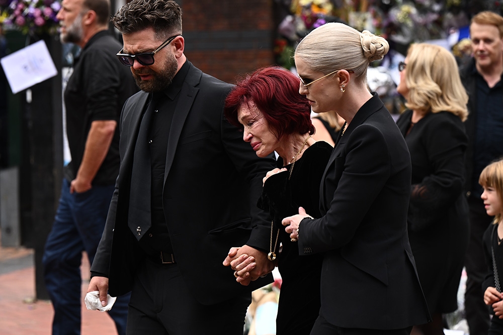 Ozzy Osbourne Funeral: Sharon Osbourne and Family Pay Tribute With Peace Signs as Thousands of Fans Chant ‘Thank You Ozzy' in Emotional Procession