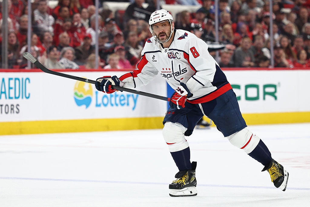 Alexander Ovechkin Goes for Wayne Gretzky's NHL Scoring Record Tonight: Here's Where to Stream the Capitals Game Online